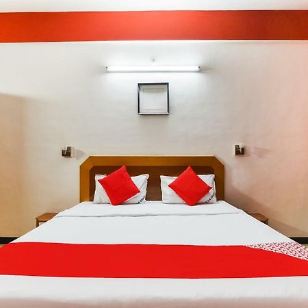 Oyo 48251 Dsr Grand Hotell Krishnagiri Exteriör bild